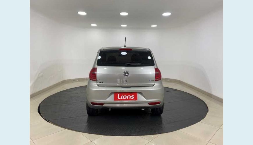 VOLKSWAGEN FOX 1.0 TEC FLEX 4P - PRATA - 2013 Foto 8 (Grande)