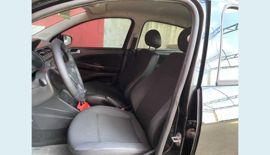 VOLKSWAGEN VOYAGE 1.6 MSI 8V FLEX - PRETO - 2019 Foto 8 (Grande)