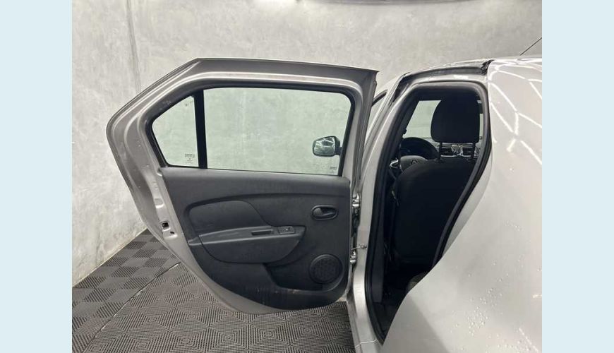 RENAULT LOGAN ZEN 1.0 12V SCE FLEX - PRATA - 2023 Foto 8 (Grande)