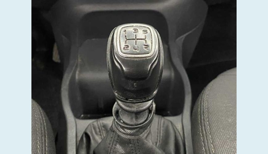 FIAT UNO ATTRACTIVE 1.0 8V FLEX 4P - BRANCO - 2020 Foto 8 (Grande)