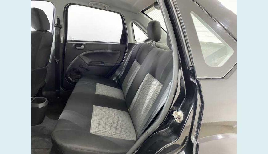 FORD NEW FIESTA SEDAN 1.6 SE FLEX - PRETO - 2014 Foto 8 (Grande)