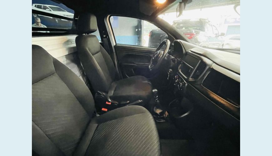 FIAT STRADA - BRANCO - 2023 Foto 8 (Grande)