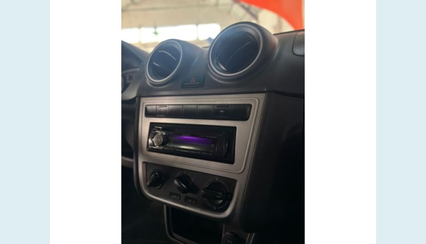 VOLKSWAGEN VOYAGE - PRATA - 2015 Foto 8 (Grande)