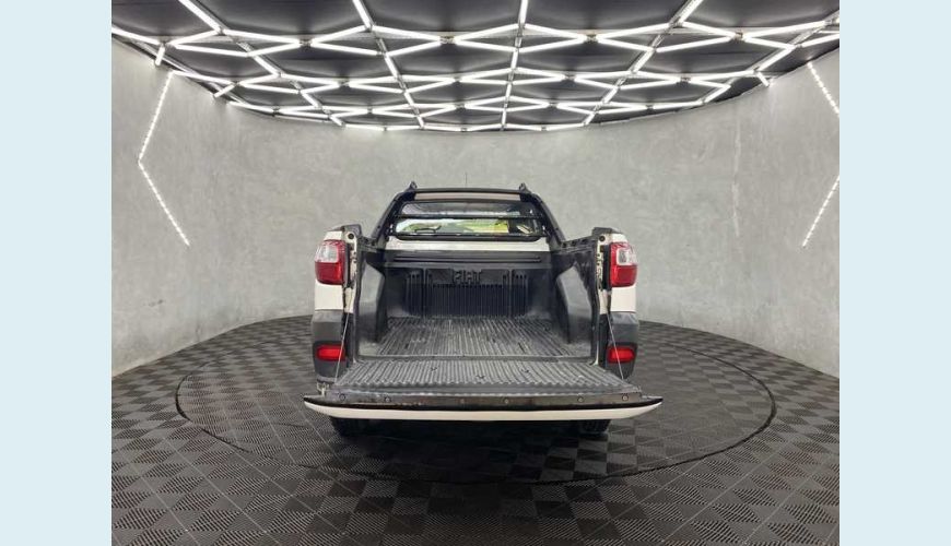 FIAT STRADA HARD WORKING 1.4 FLEX CS - BRANCO - 2020 Foto 8 (Grande)