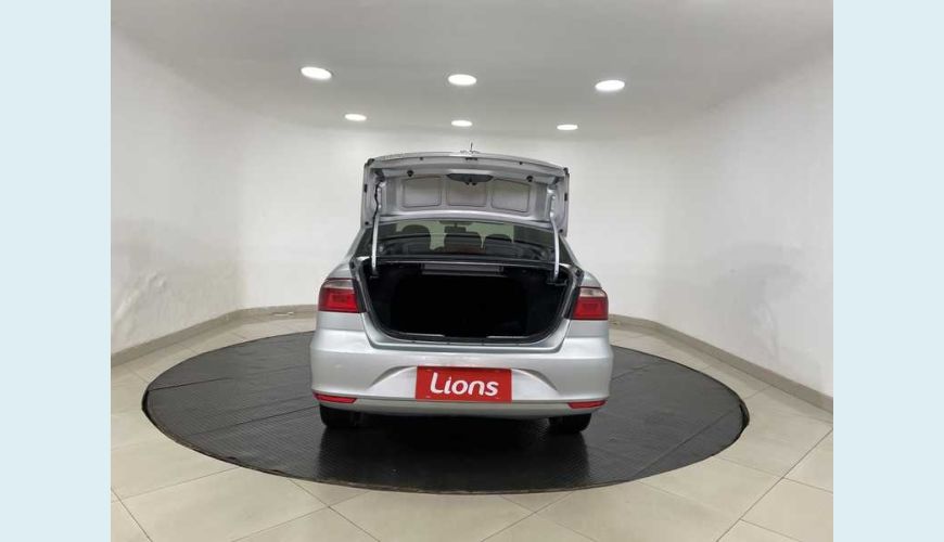 VOLKSWAGEN VOYAGE 1.6 MSI 8V (FLEX) - PRATA - 2019 Foto 8 (Grande)