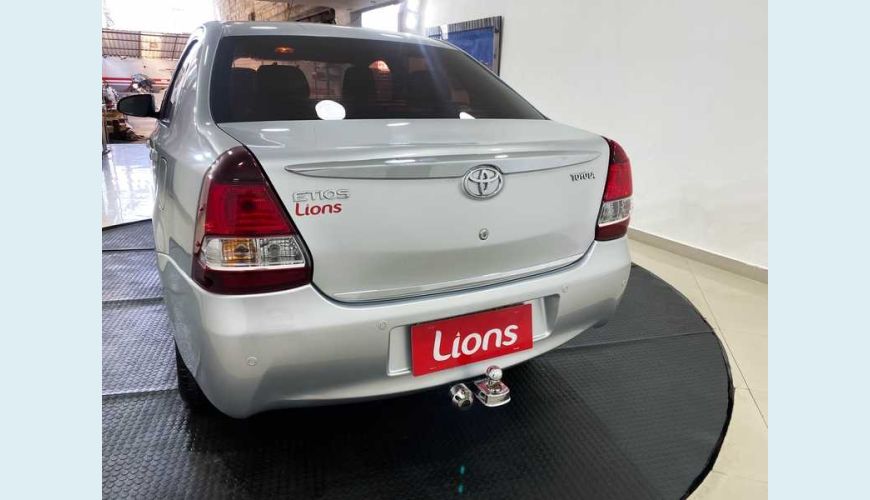 TOYOTA ETIOS SEDAN XLS 1.5 (FLEX) - PRATA - 2016 Foto 8 (Grande)