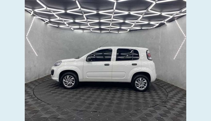 FIAT UNO ATTRACTIVE 1.0 - BRANCO - 2021 Foto 8 (Grande)