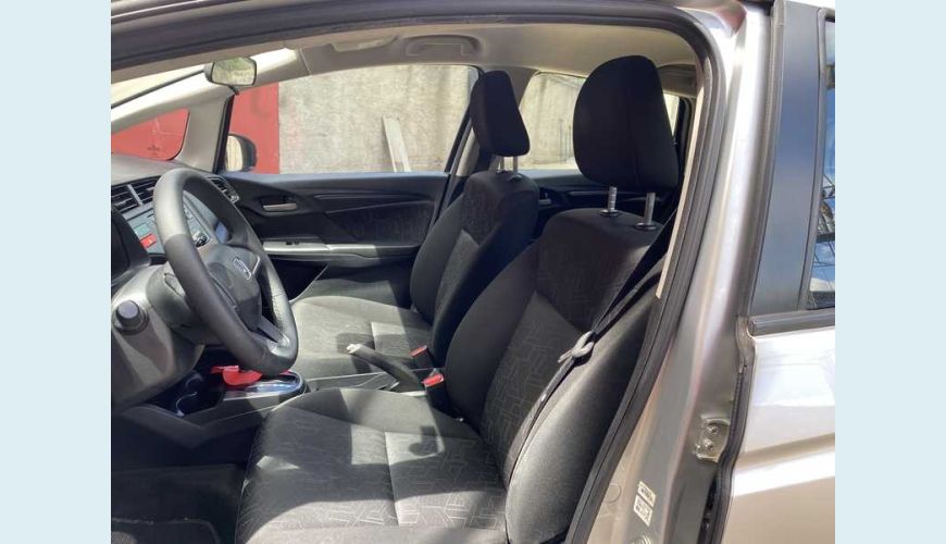 HONDA FIT 1.5 16V LX CVT FLEX - PRATA - 2015 Foto 8 (Grande)