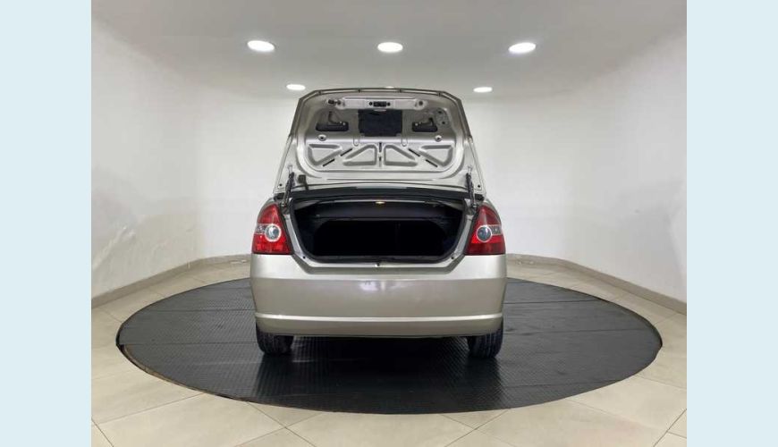 FORD FIESTA SEDAN 1.6 FLEX - PRATA - 2010 Foto 8 (Grande)