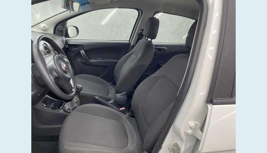 FIAT GRAND SIENA 1.4 FLEX - BRANCO - 2021 Foto 8 (Grande)