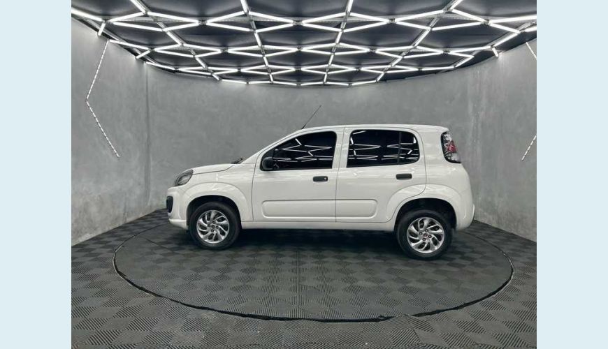 FIAT UNO ATTRACTIVE 1.0 - BRANCO - 2021 Foto 8 (Grande)