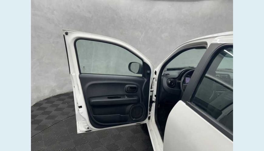 FIAT MOBI LIKE 1.0 (FLEX) - BRANCO - 2021 Foto 8 (Grande)