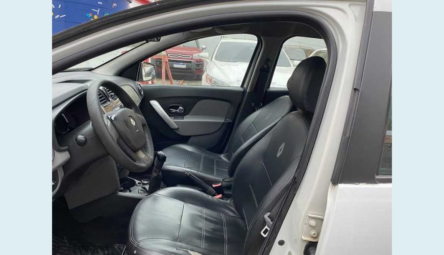 RENAULT LOGAN EXPRESSION 1.0 12V SCE (FLEX) - BRANCO - 2018 Foto 8 (Grande)