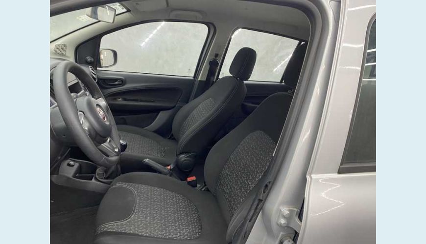 FIAT UNO ATTRACTIVE 1.0 - PRATA - 2021 Foto 8 (Grande)