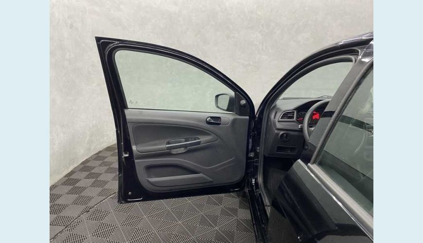 VOLKSWAGEN VOYAGE 1.6 MSI 8V (FLEX) - PRETO - 2021 Foto 8 (Grande)