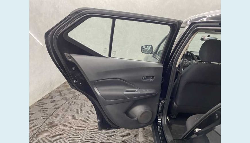 NISSAN KICKS SENSE 1.6 FLEX AUT. - PRETO - 2022 Foto 8 (Grande)