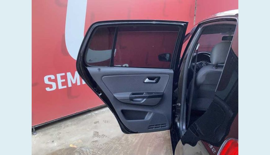 VOLKSWAGEN FOX 1.0 VHT (FLEX) 4P - PRETO - 2012 Foto 8 (Grande)