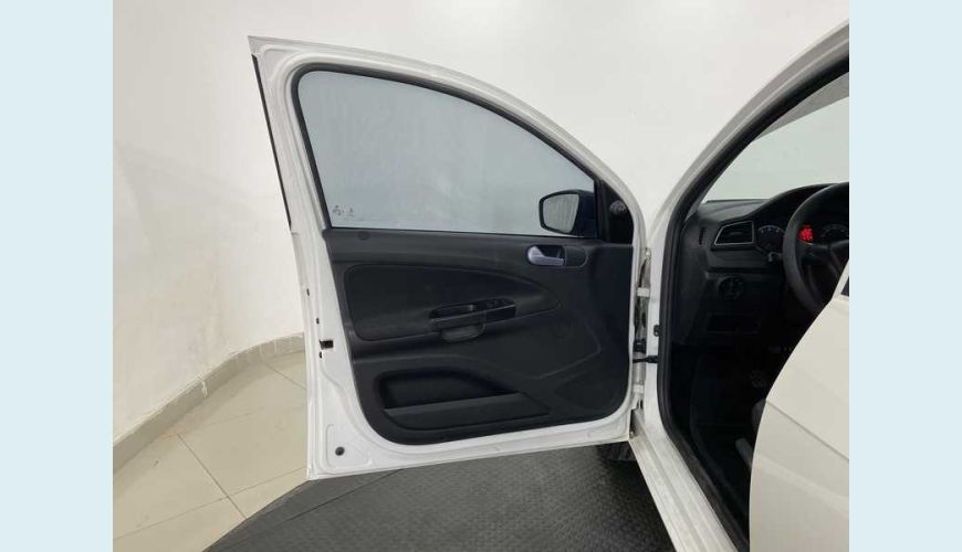 VOLKSWAGEN VOYAGE 1.6 MSI 8V (FLEX) - BRANCO - 2019 Foto 8 (Grande)