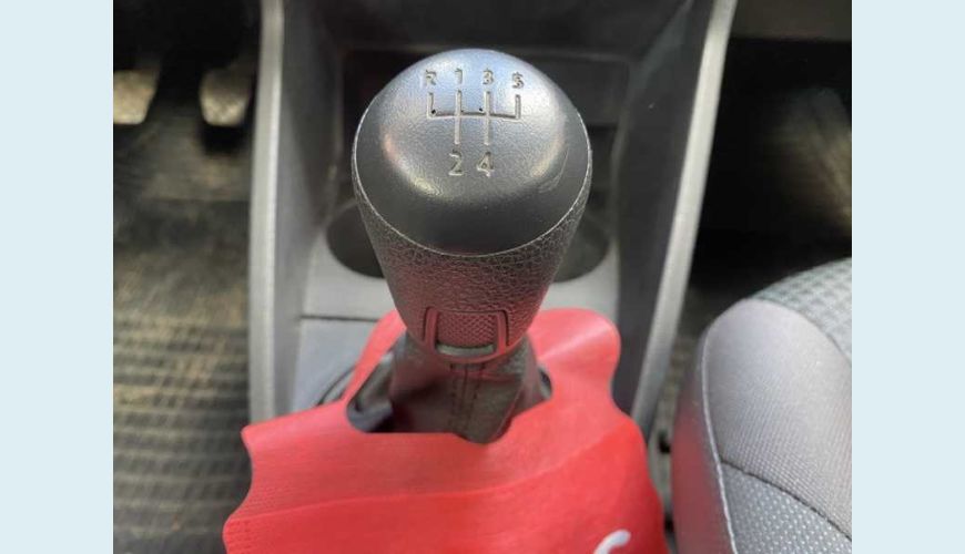 VOLKSWAGEN GOL 1.0 MPI TRENDLINE 12V 5P FLEX - BRANCO - 2017 Foto 8 (Grande)