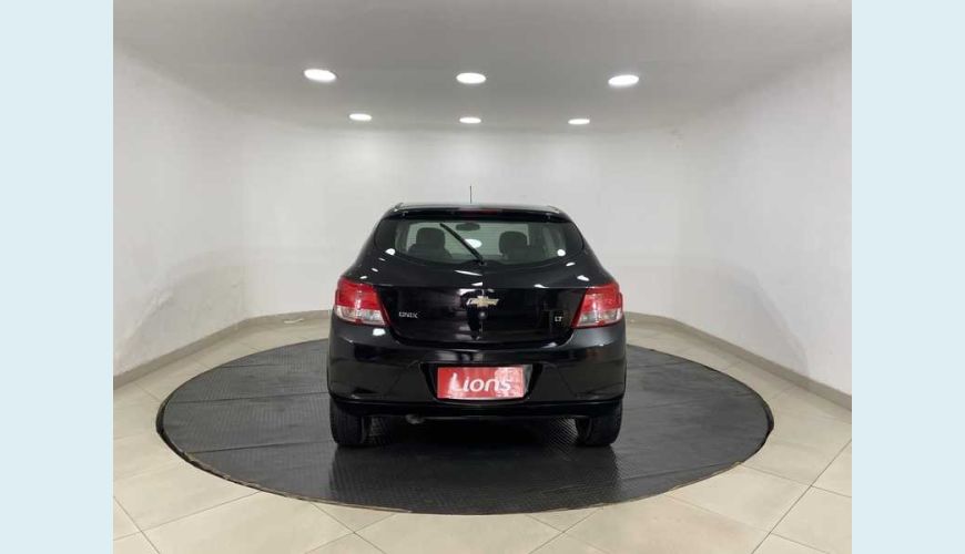 CHEVROLET ONIX 1.0 LT SPE/4 - PRETO - 2014 Foto 8 (Grande)