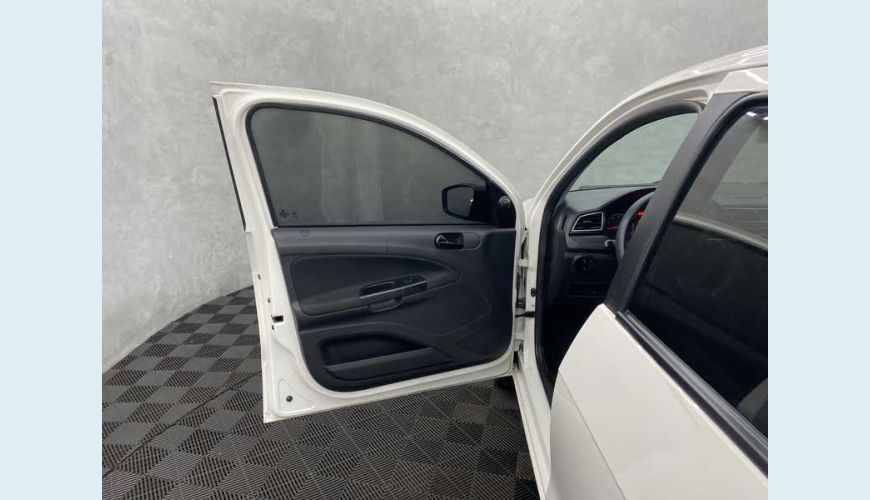 VOLKSWAGEN VOYAGE 1.6 MSI 8V (FLEX) - BRANCO - 2021 Foto 8 (Grande)