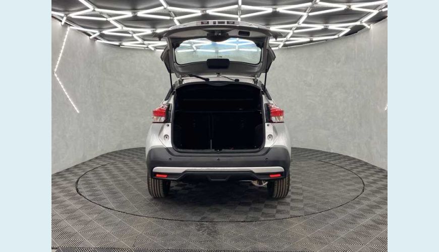 NISSAN KICKS 1.6 SV CVT (FLEX) - PRATA - 2018 Foto 8 (Grande)