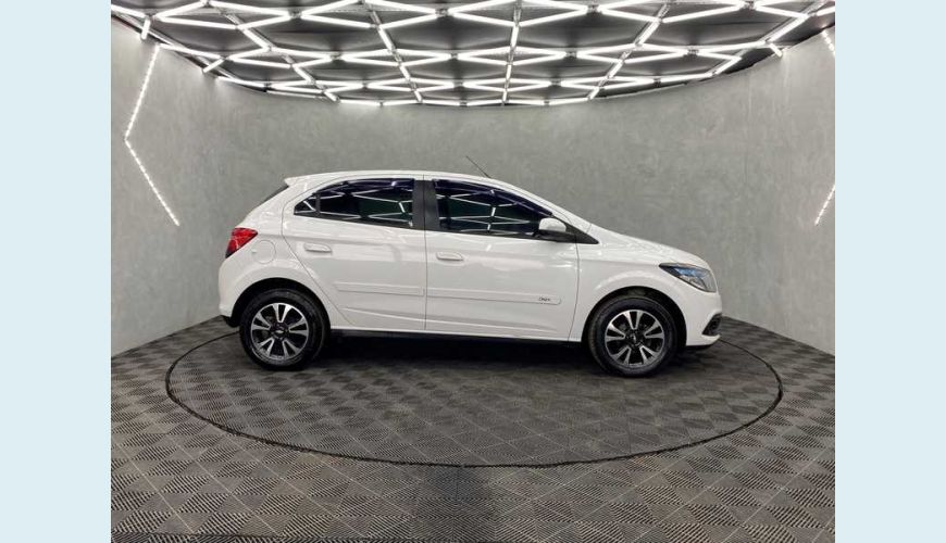 CHEVROLET ONIX 1.4 LTZ SPE/4 (AUT) - BRANCO - 2014 Foto 8 (Grande)