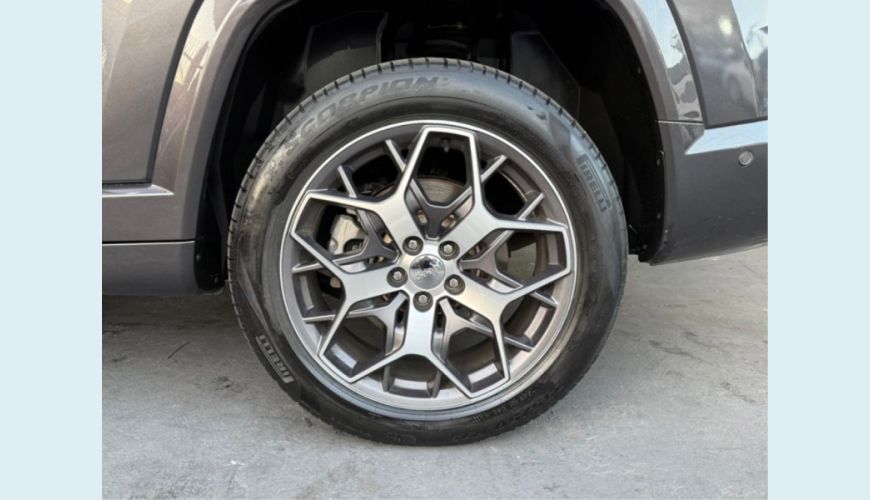 JEEP COMMANDER - CINZA - 2023 Foto 8 (Grande)