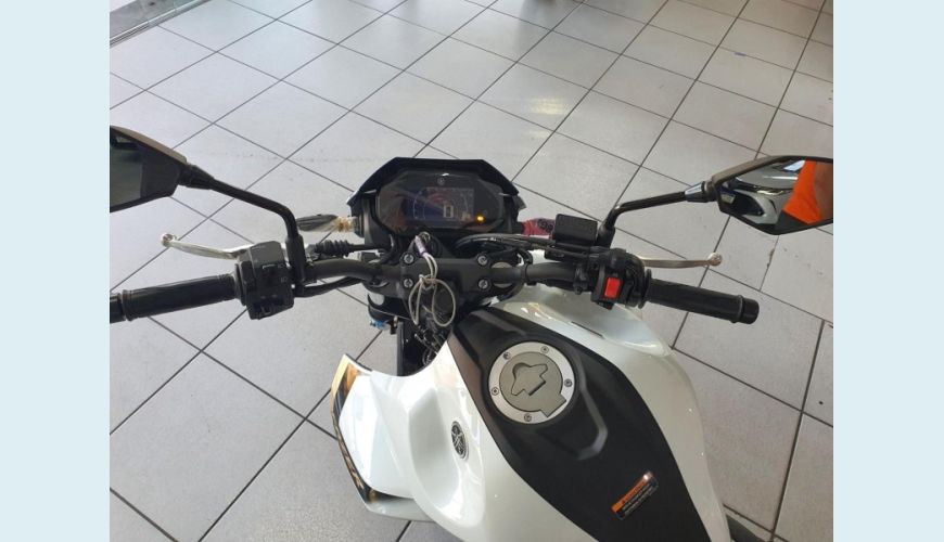 YAMAHA FZ25 FAZER - BRANCO - 2025 Foto 8 (Grande)