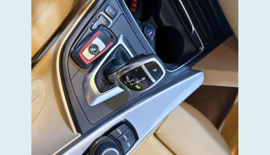 BMW 320I 2.0 16V TURBO ACTIVE FLEX 4P AUT. - BRANCO - 2018 Foto 8 (Grande)