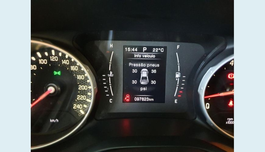 FIAT TORO FREEDOM AT - BRANCO - 2018 Foto 8 (Grande)