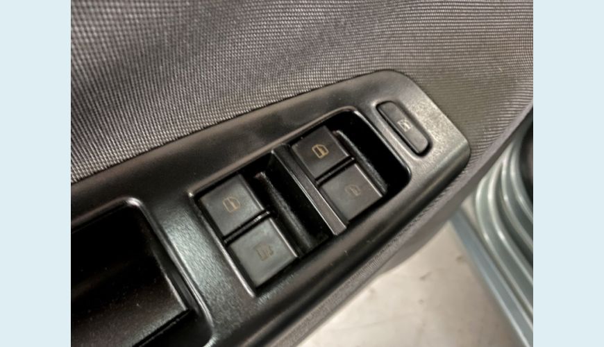 VOLKSWAGEN POLO SEDAN - CINZA - 2012 Foto 8 (Grande)