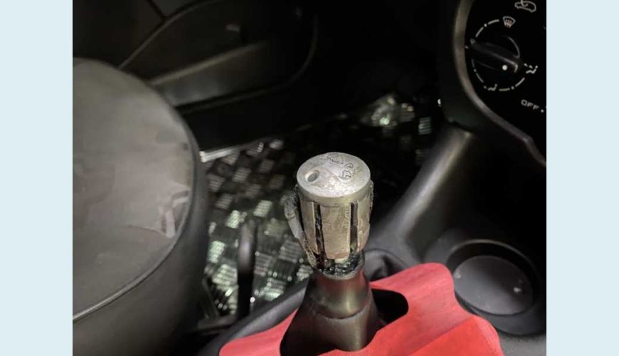 PEUGEOT HOGGAR XR 1.4 (10 ANOS BRASIL) (FLEX) - PRETO - 2011 Foto 8 (Grande)