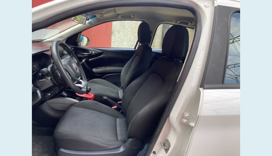 FIAT ARGO DRIVE 1.0 FIREFLY (FLEX) - BRANCO - 2018 Foto 8 (Grande)