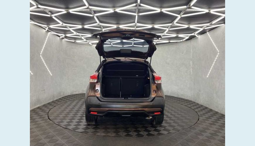 NISSAN KICKS 1.6 SV CVT (FLEX) - MARROM - 2018 Foto 8 (Grande)