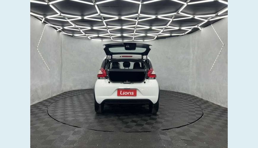 FIAT MOBI LIKE 1.0 (FLEX) - BRANCO - 2022 Foto 8 (Grande)