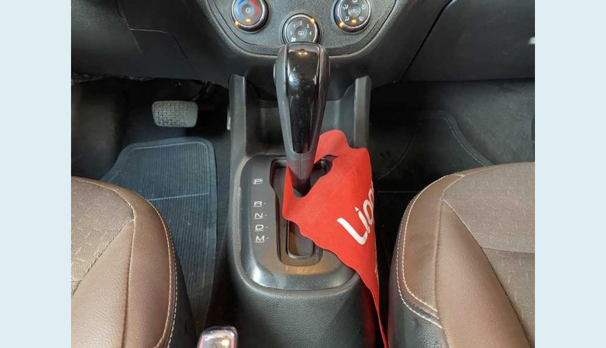 CHEVROLET COBALT LTZ 1.8 8V (AUT) (FLEX) - PRATA - 2018 Foto 8 (Grande)