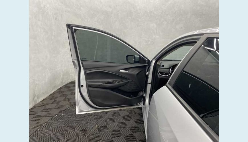 CHEVROLET ONIX LT 1.0 TURBO - PRATA - 2023 Foto 8 (Grande)