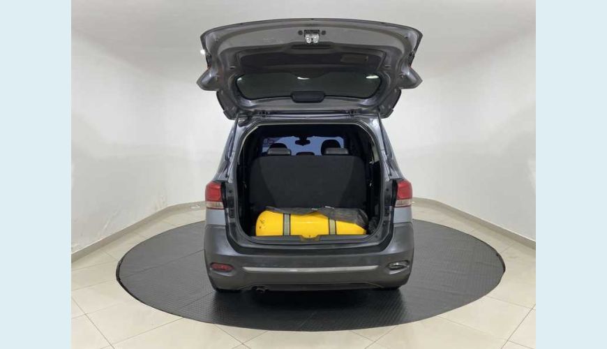 CHEVROLET SPIN ACTIV 7S 1.8 (FLEX) (AUT) - CINZA - 2020 Foto 8 (Grande)