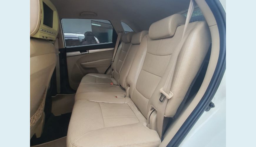 KIA SORENTO 2.4 16V AUT. 4P - BRANCO - 2012 Foto 8 (Grande)