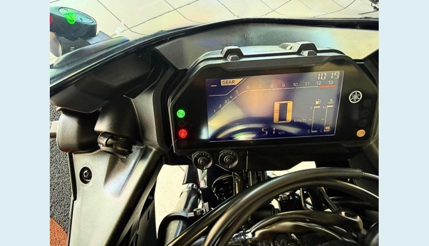 YAMAHA YZF R-3 321 - PRETO - 2026 Foto 8 (Grande)