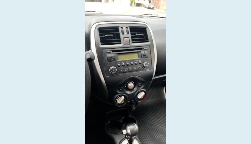 NISSAN MARCH SV 1.6 16V FLEXSTART 5P AUT. - BRANCO - 2017 Foto 8 (Grande)