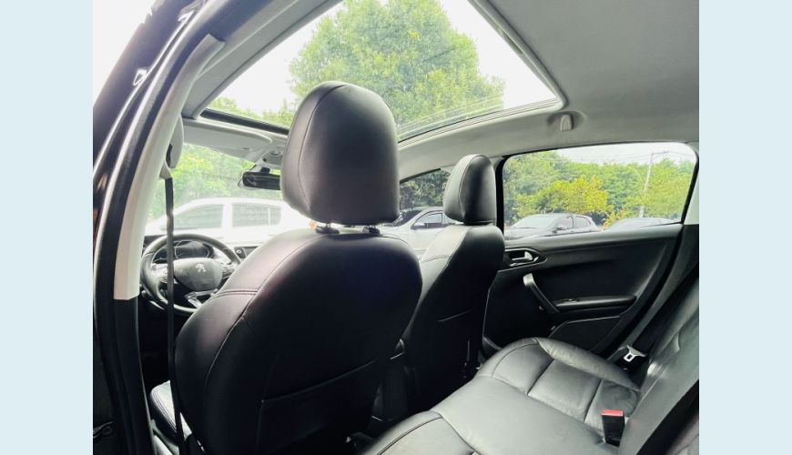 PEUGEOT 208 GRIFFE 1.6 FLEX 16V 5P AUT. - PRETO - 2015 Foto 8 (Grande)
