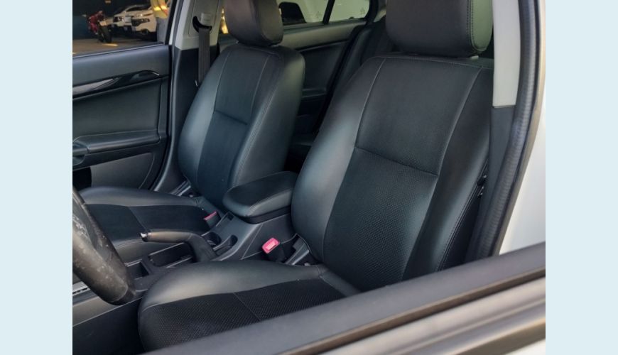 MITSUBISHI LANCER - BRANCO - 2018 Foto 8 (Grande)