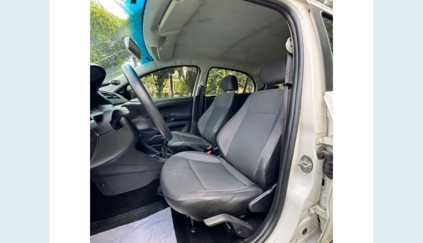 VOLKSWAGEN GOL - BRANCO - 2021 Foto 8 (Grande)
