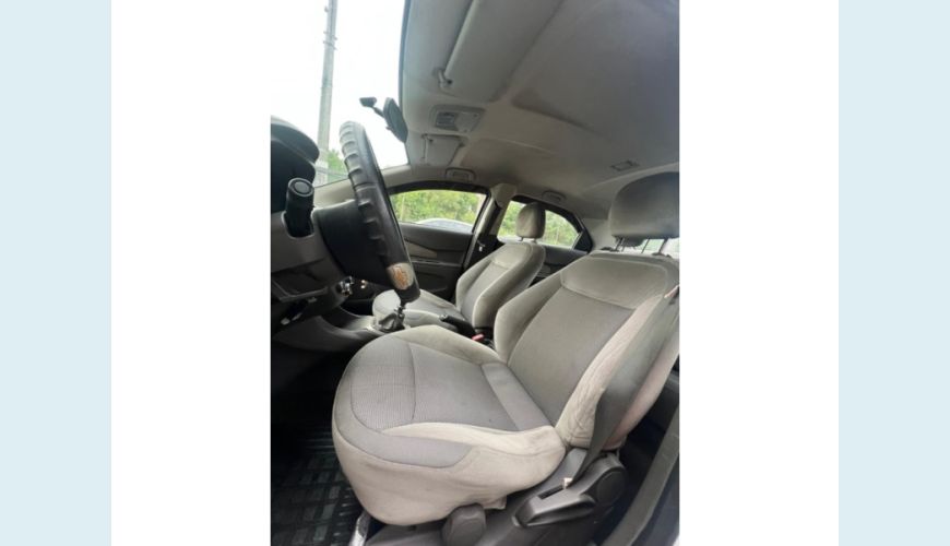 CHEVROLET COBALT - BRANCO - 2015 Foto 8 (Grande)