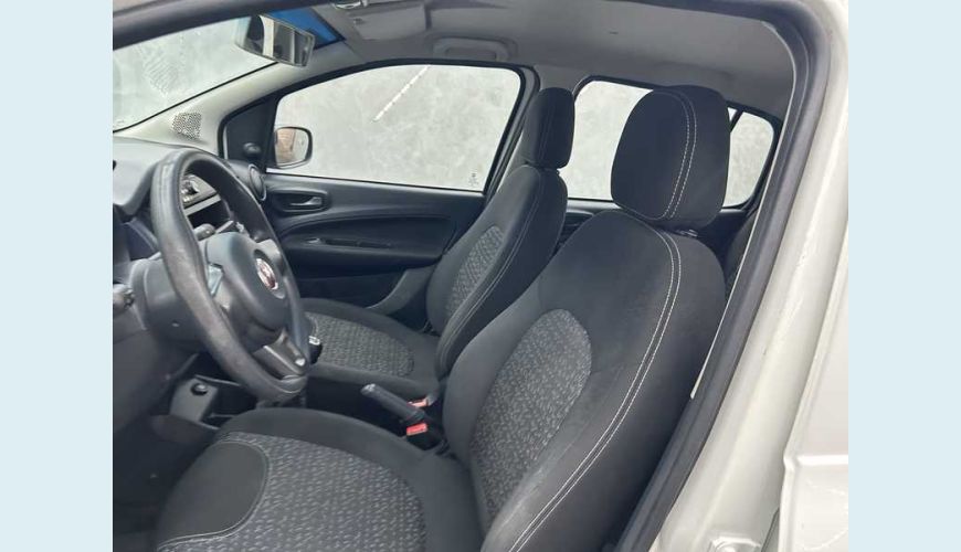 FIAT UNO ATTRACTIVE 1.0 FLEX MANUAL 4P - BRANCO - 2021 Foto 8 (Grande)