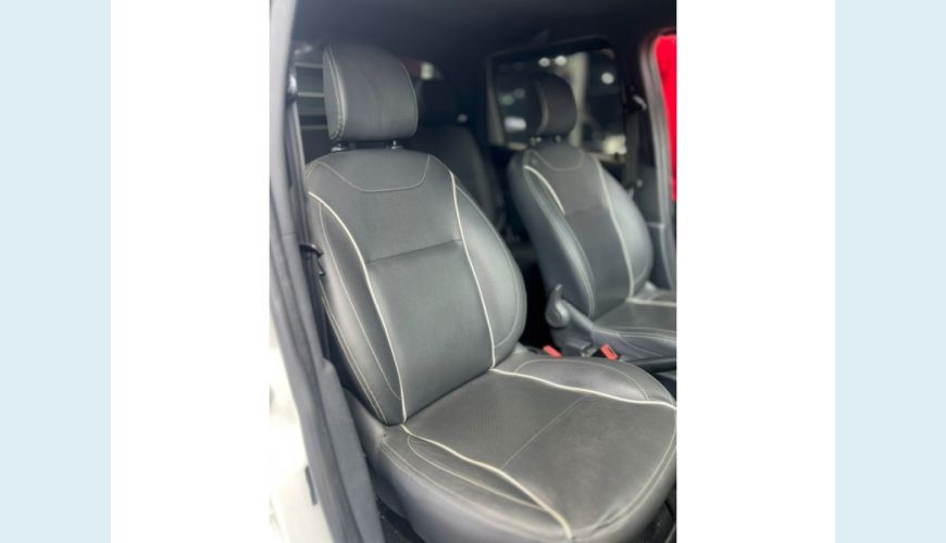 RENAULT DUSTER OROCH FLEX AUT. 4P - BRANCO - 2020 Foto 8 (Grande)