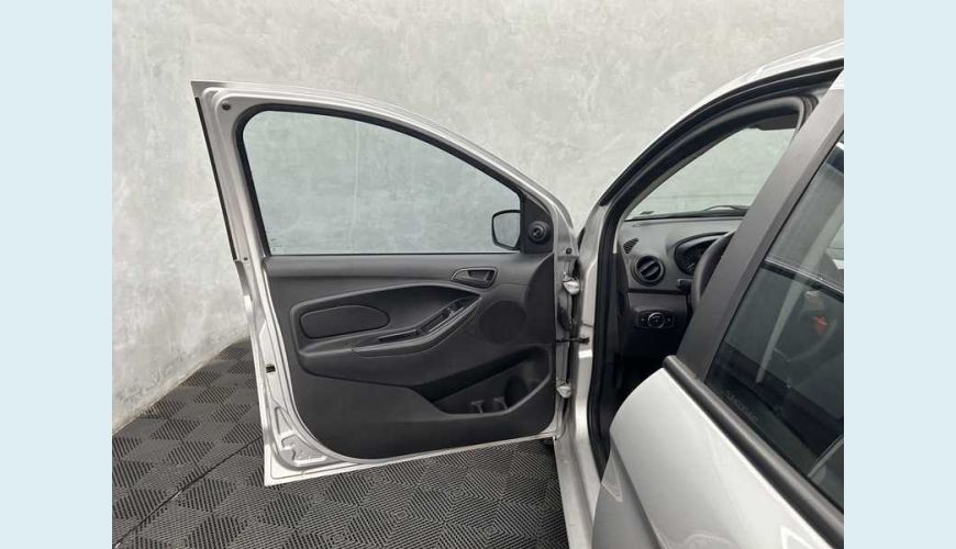 FORD KA SEDAN SE 1.5 12V FLEX MANUAL 4P - PRATA - 2020 Foto 8 (Grande)