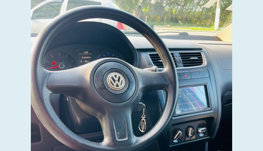 VOLKSWAGEN FOX 1.0 MI FLEX 8V MANUAL 4P - VERMELHO - 2011 Foto 8 (Grande)